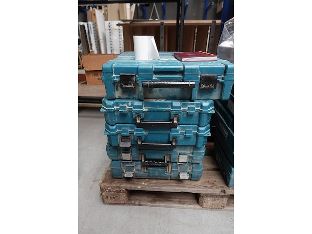 Partij lege werkkoffers makita - afbeelding 2 van  6