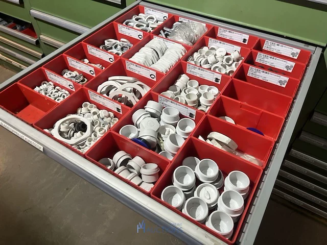 Partij leidingfittingen en afsluiters - afbeelding 40 van  47