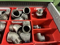 Partij leidingkoppelingen en fittingen - afbeelding 24 van  92
