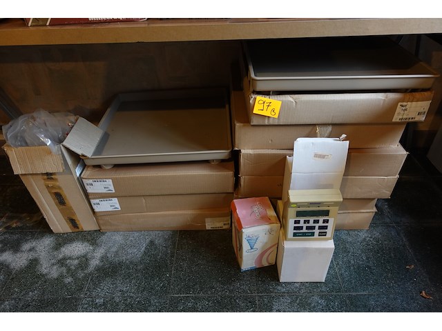 Partij lekbakken - afbeelding 1 van  5