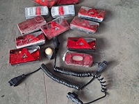 Partij lichten en spiraalkabels - afbeelding 1 van  1