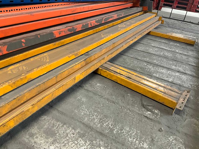 Partij liggers voor palletstelling (60x) - afbeelding 3 van  6