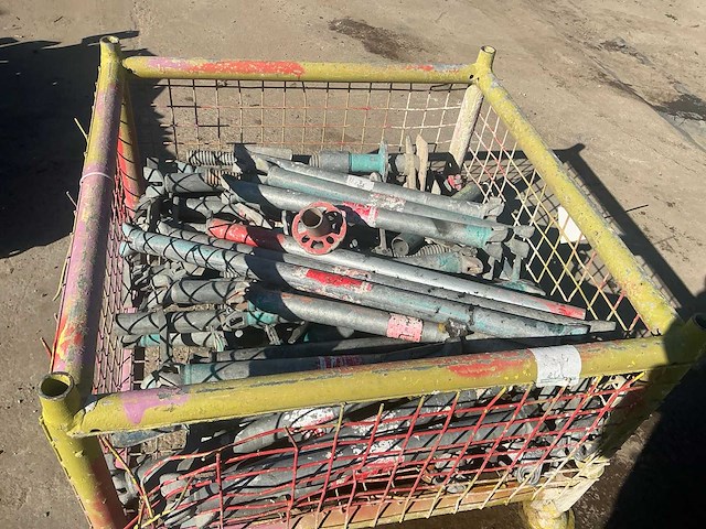 Partij liggers - afbeelding 1 van  3