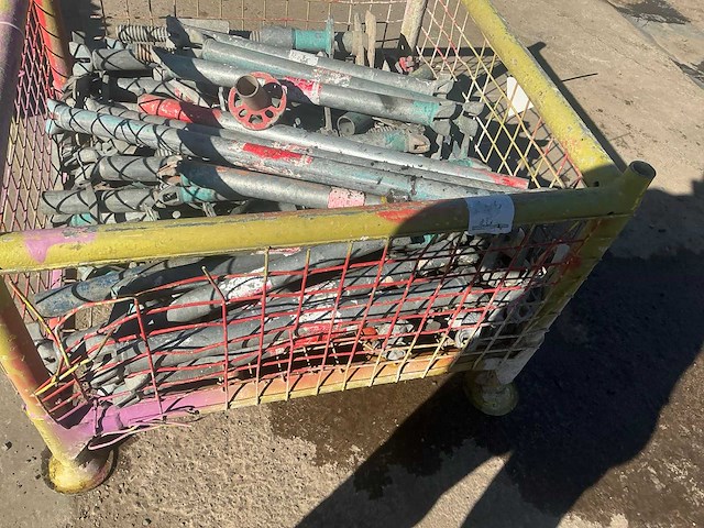 Partij liggers - afbeelding 3 van  3