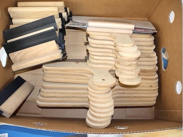 Partij lijmen en pleisteren - afbeelding 6 van  6