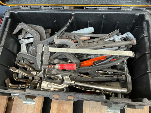 Partij lijmklemmen en griptangen - afbeelding 1 van  6