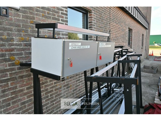 Partij lockerkasten met onderstel - afbeelding 7 van  11
