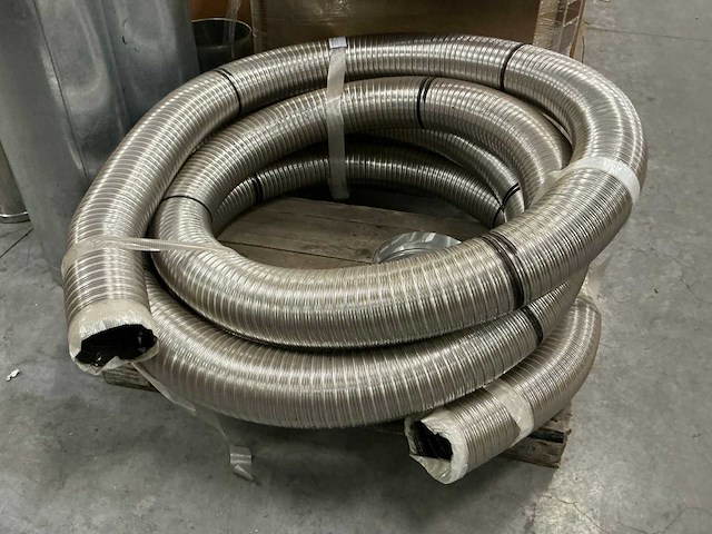 Partij luchtkanalen en toebehoren - afbeelding 18 van  24