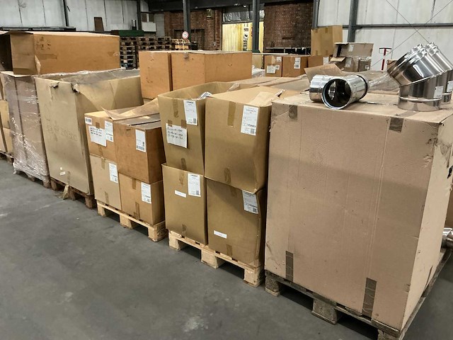 Partij luchtkanalen en toebehoren - afbeelding 7 van  22