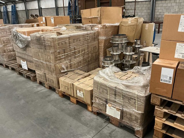 Partij luchtkanalen en toebehoren - afbeelding 15 van  22