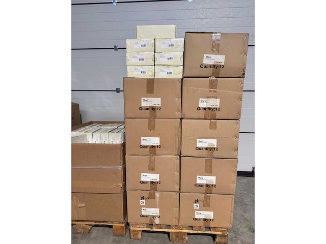 Partij luxe badkranen & douchekranen 421 stuks ter waarde van €75.000 - afbeelding 21 van  27