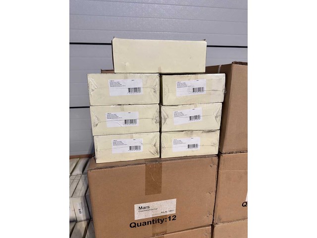 Partij luxe badkranen & douchekranen 421 stuks ter waarde van €75.000 - afbeelding 22 van  27