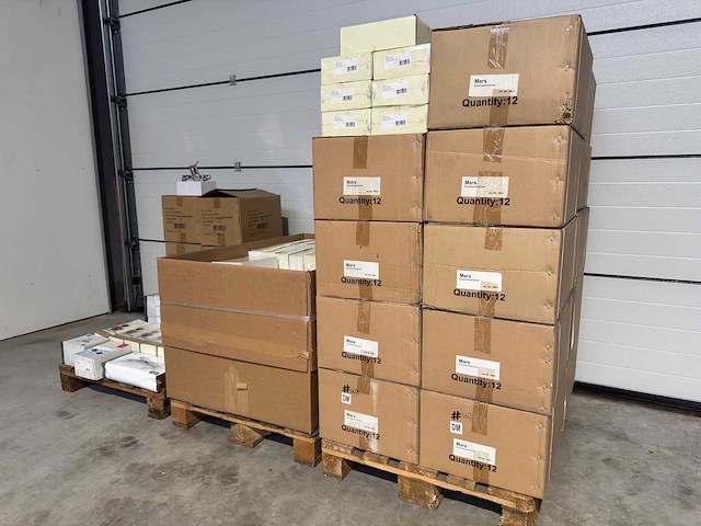 Partij luxe badkranen & douchekranen 421 stuks ter waarde van €75.000 - afbeelding 27 van  27