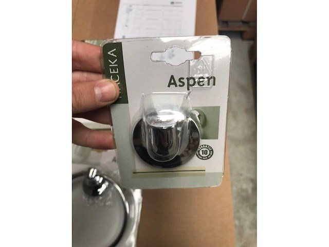 Partij luxe toilet accessoires 7130 stuks ter waarde van €166.000 - afbeelding 15 van  22