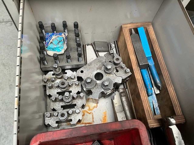 Partij machine gereedschappen en toebehoren - afbeelding 6 van  10