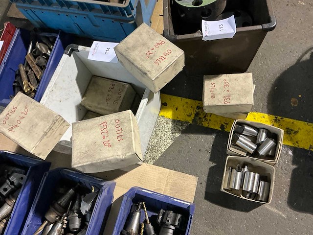 Partij machine gereedschappen - afbeelding 2 van  5