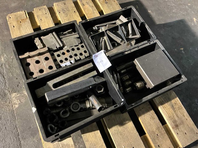 Partij machine gereedschappen - afbeelding 1 van  6