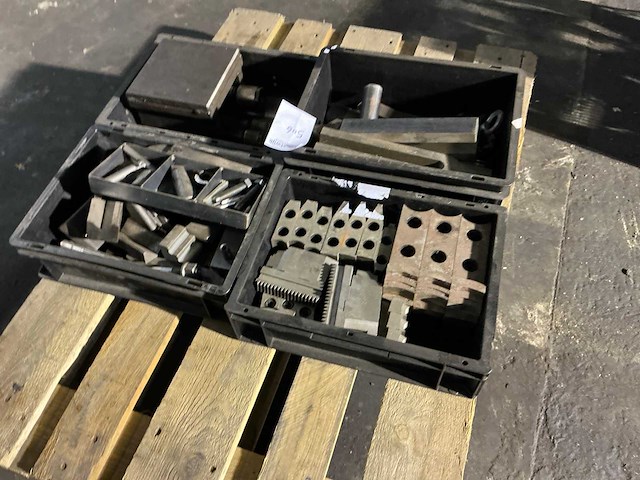 Partij machine gereedschappen - afbeelding 2 van  6