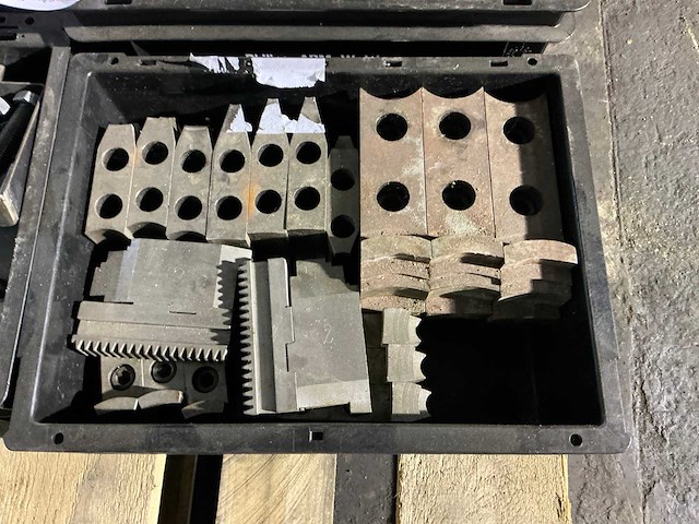 Partij machine gereedschappen - afbeelding 3 van  6