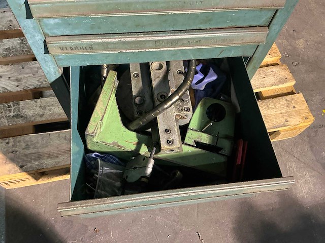 Partij machine onderdelen, gereedschappen en accessoires - afbeelding 2 van  10