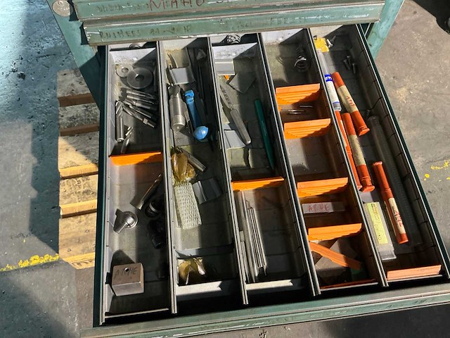 Partij machine onderdelen, gereedschappen en accessoires - afbeelding 7 van  10