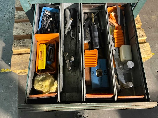 Partij machine onderdelen, gereedschappen en accessoires - afbeelding 9 van  10