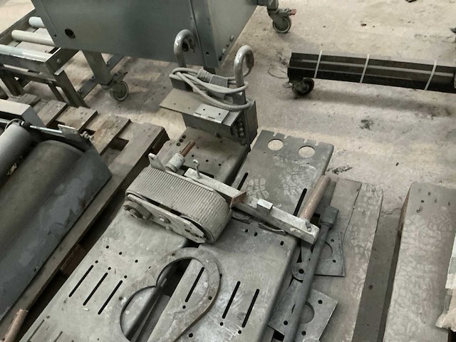 Partij machine onderdelen - afbeelding 4 van  10