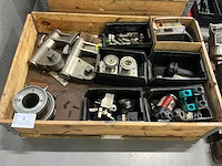 Partij machine onderdelen - afbeelding 1 van  8
