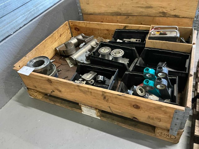 Partij machine onderdelen - afbeelding 8 van  8