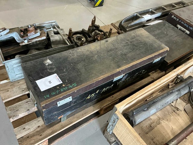 Partij machine onderdelen - afbeelding 4 van  4