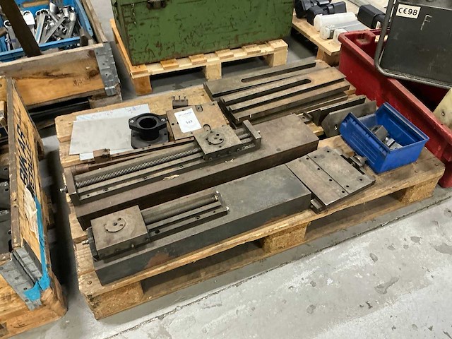 Partij machine toebehoren - afbeelding 1 van  6