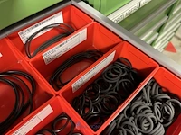 Partij machineonderdelen en veiligheidssignalisatie - afbeelding 8 van  74