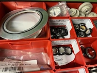 Partij machineonderdelen en veiligheidssignalisatie - afbeelding 22 van  74