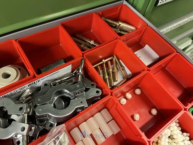 Partij machineonderdelen en veiligheidssignalisatie - afbeelding 26 van  74