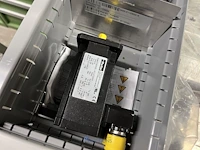 Partij machineonderdelen en veiligheidssignalisatie - afbeelding 46 van  74