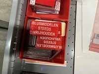 Partij machineonderdelen en veiligheidssignalisatie - afbeelding 64 van  74