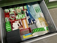 Partij machineonderdelen en veiligheidssignalisatie - afbeelding 71 van  74