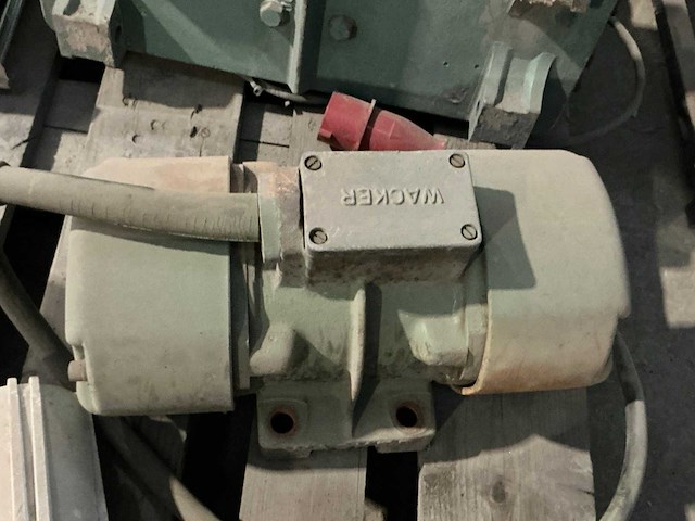 Partij machineonderdelen - afbeelding 2 van  5