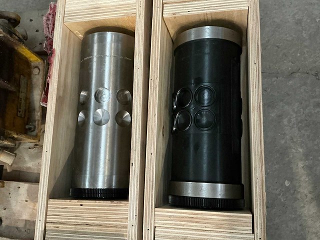 Partij machineonderdelen - afbeelding 2 van  5