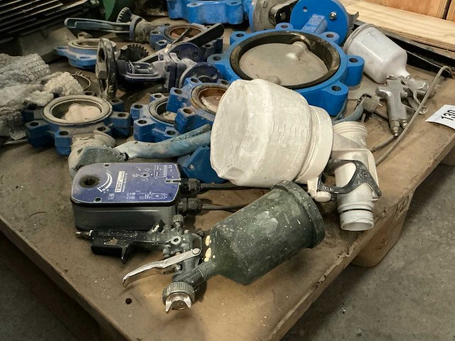 Partij machineonderdelen - afbeelding 3 van  3