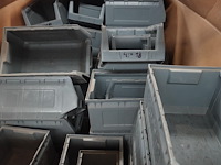 Partij magazijnbakjes - afbeelding 1 van  3