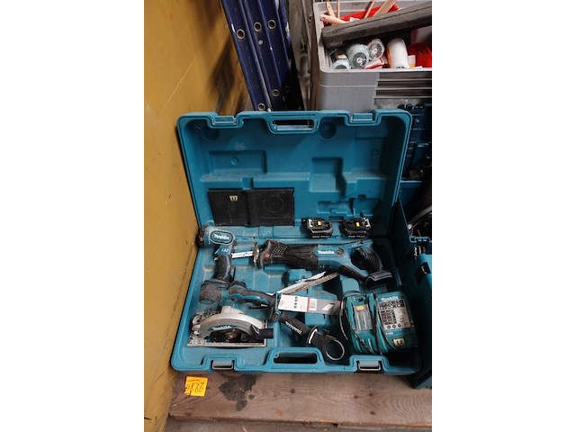 Partij makita - afbeelding 1 van  7