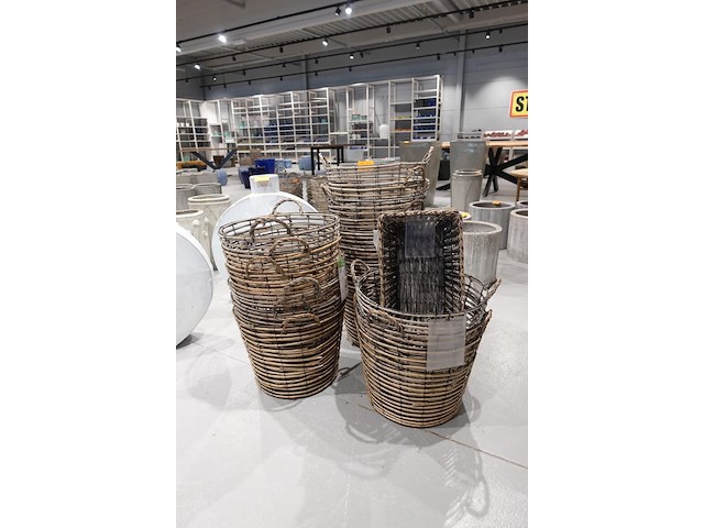 Partij manden - afbeelding 1 van  2