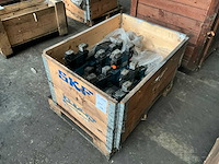 Partij mannesmann redroth hydraulische ventielblokken - afbeelding 3 van  3