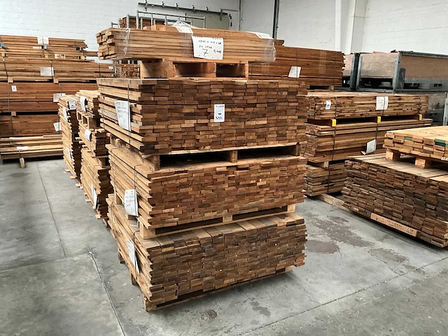 Partij massief franse eik - afbeelding 1 van  8