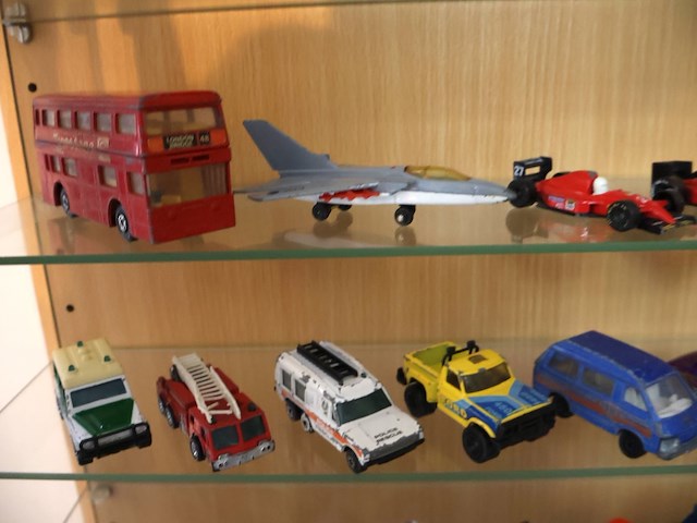 Partij matchbox - afbeelding 2 van  9