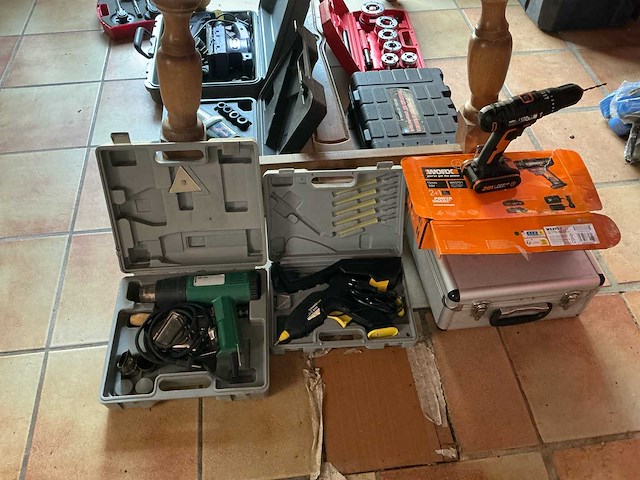 Partij materialen - afbeelding 1 van  6