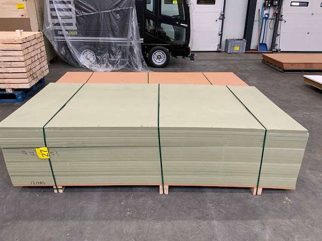 Partij mdf-platen 2445x1225x10mm 60 stuks nieuw - afbeelding 1 van  1