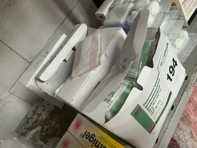 Partij medische benodigdheden - afbeelding 5 van  7