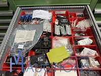 Partij meet- en veiligheidscomponenten schneider siemens - afbeelding 15 van  18